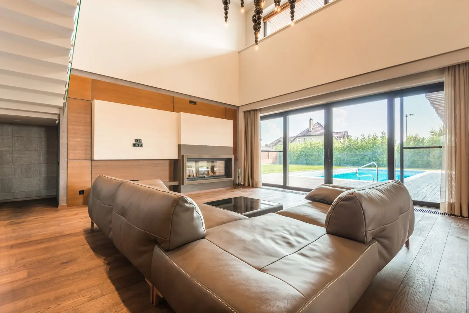 Aluminium doors and windows