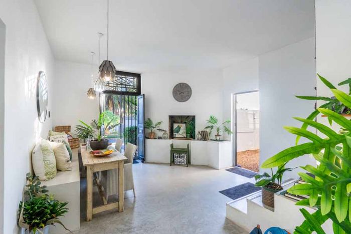 Bright sunroom at the entrance to the villa