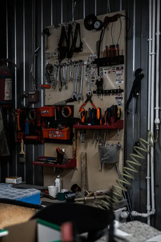 Workshop, store and garage space